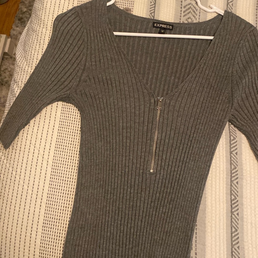 Express 1/4 sleeve shirt
